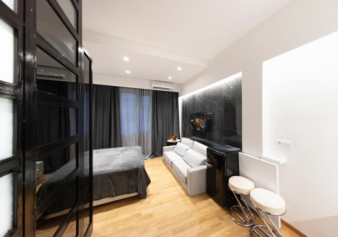 The Monastiraki Metro Lux Suite! Atina Dış mekan fotoğraf